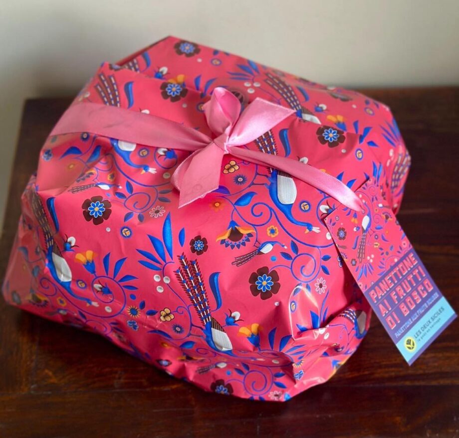 Panettone artisanal aux fruits des bois, fabriqué en Sicile 1Kg