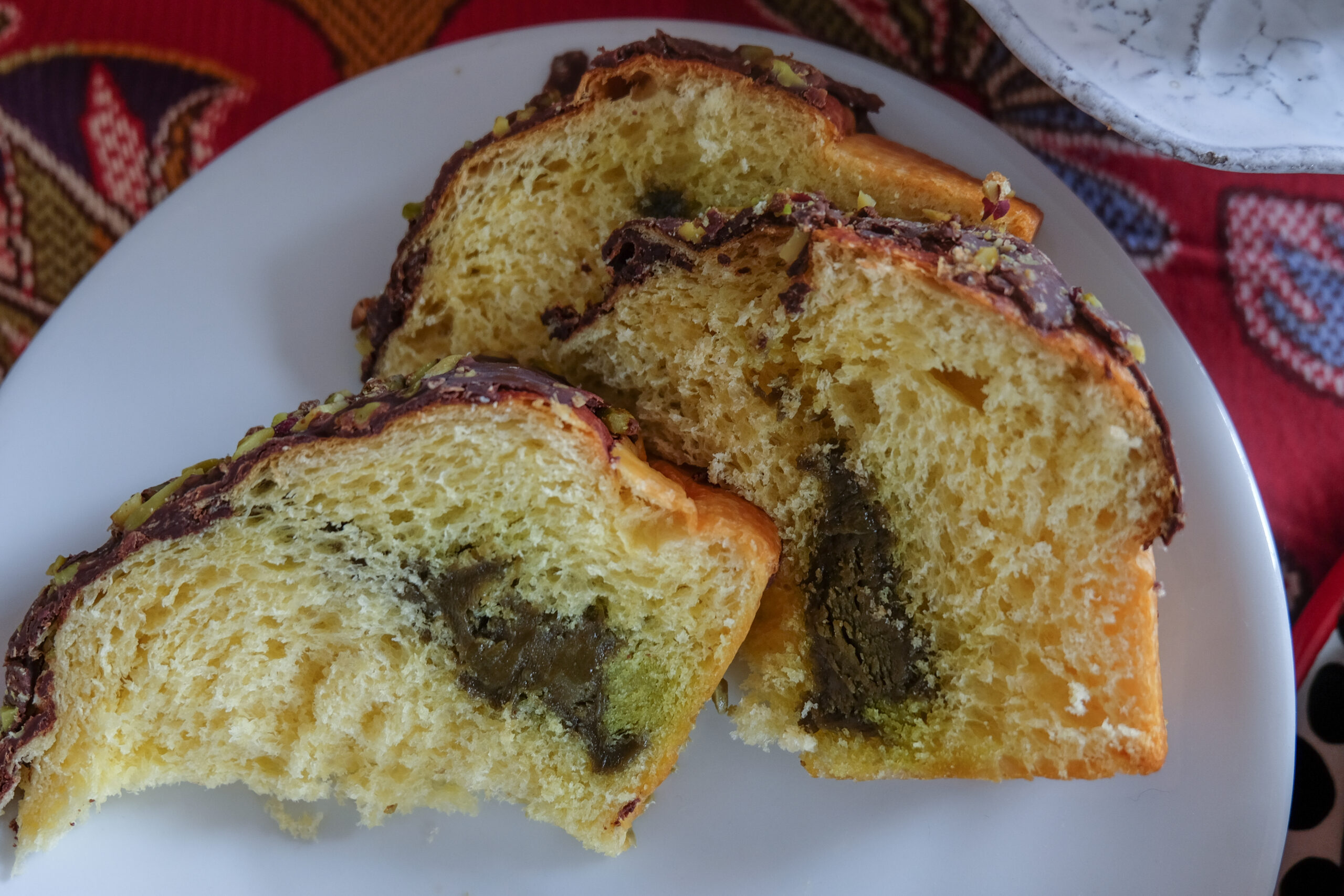 Panettone Artisanal à la Crème de Pistache et Chocolat Blanc - 500 gr, Notre Best-Seller